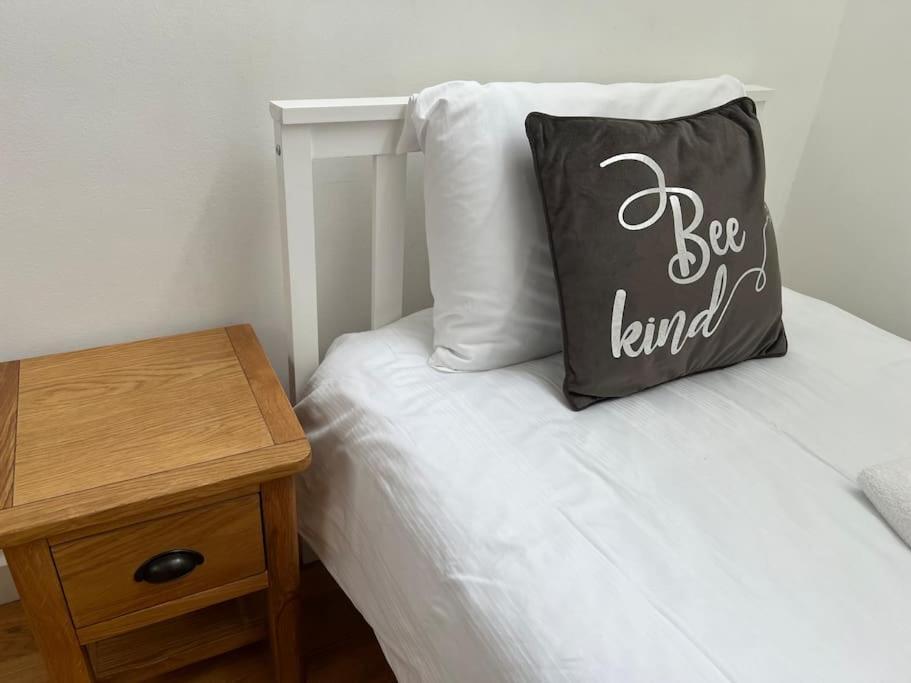 דירות לונדון Entire Flat In Euston-Kings Cross מראה חיצוני תמונה