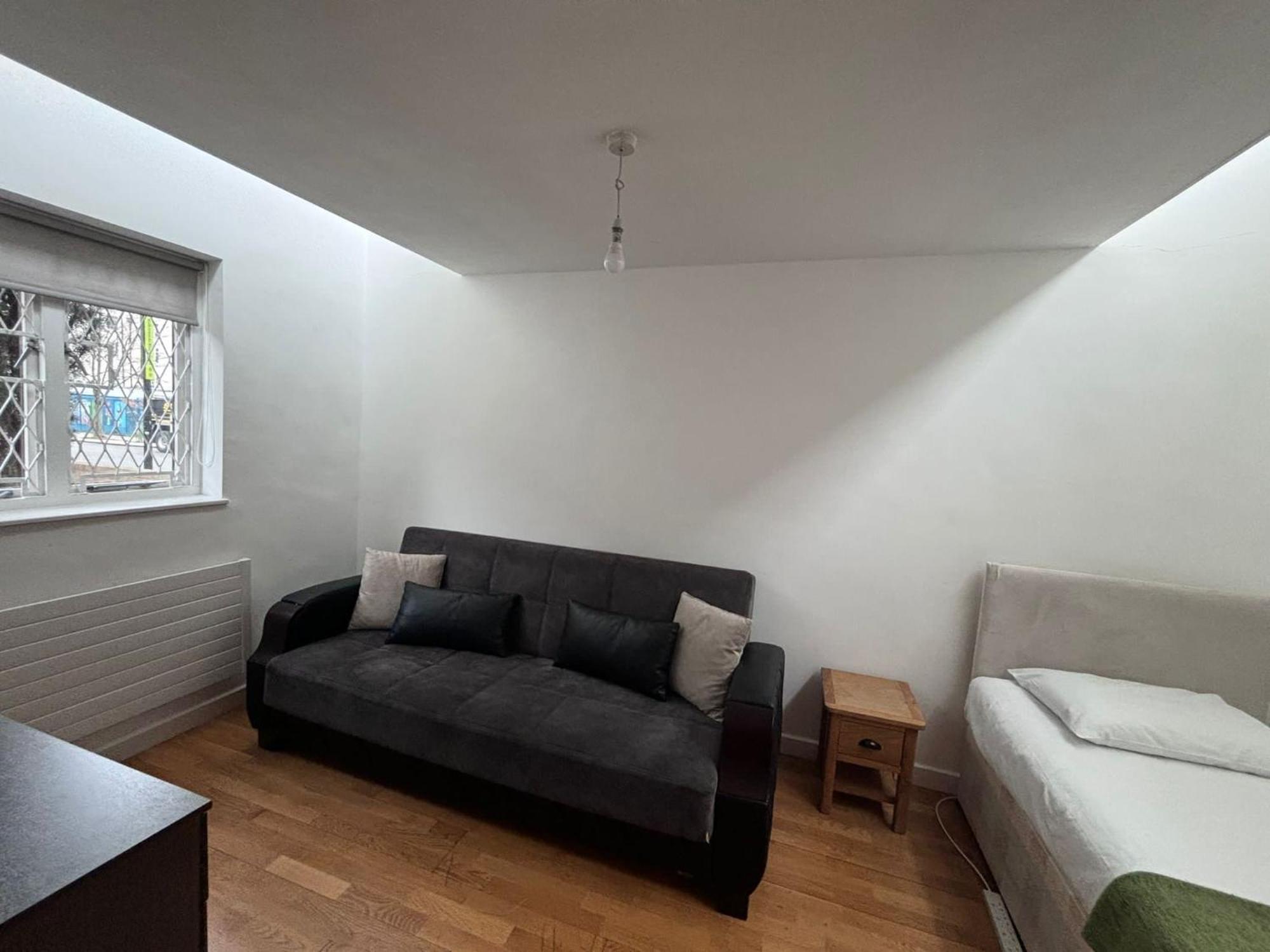 דירות לונדון Entire Flat In Euston-Kings Cross מראה חיצוני תמונה